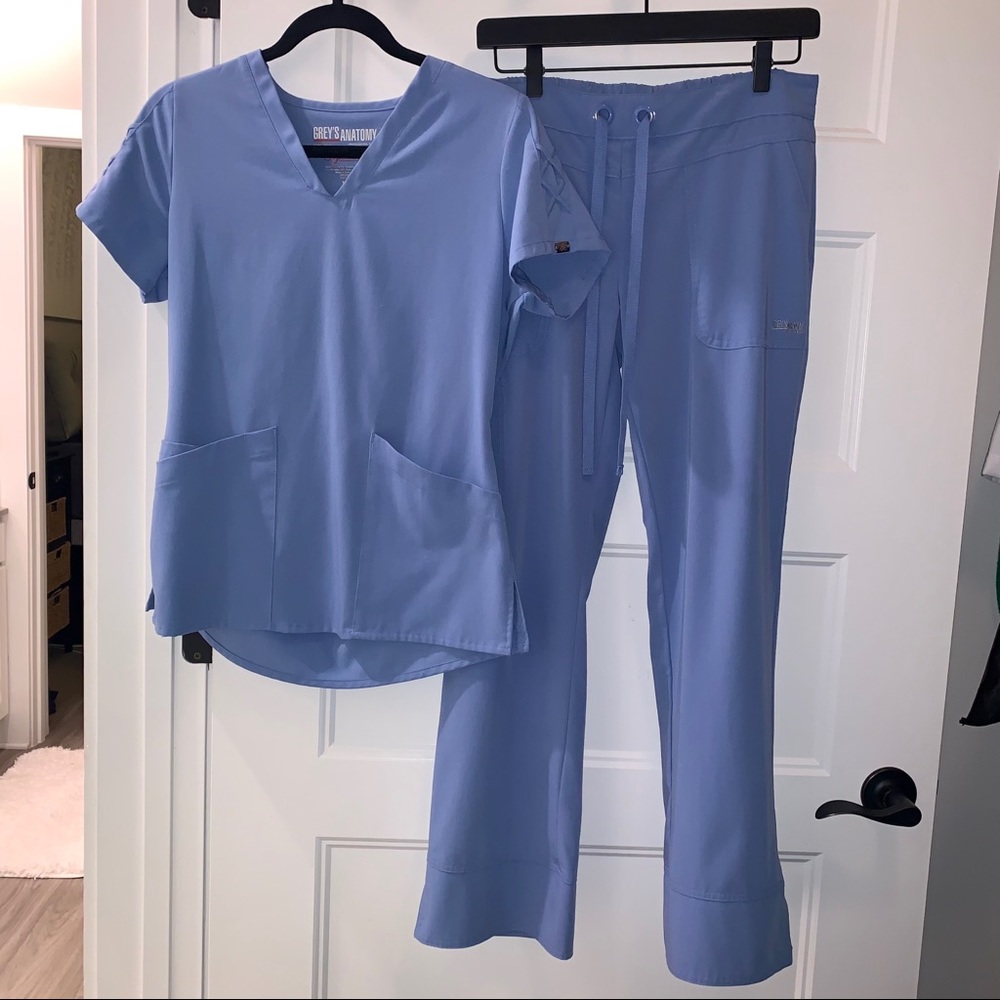 Grey’s Anatomy Signature 3-pocket Scrubs Ceil Blue